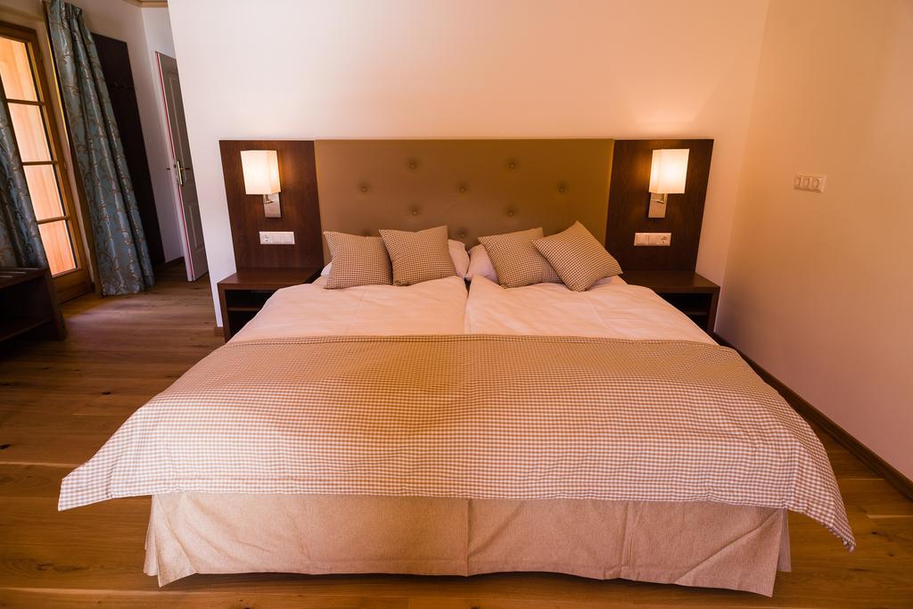 Stiftsschmiede Ossiach Hotel Phòng bức ảnh